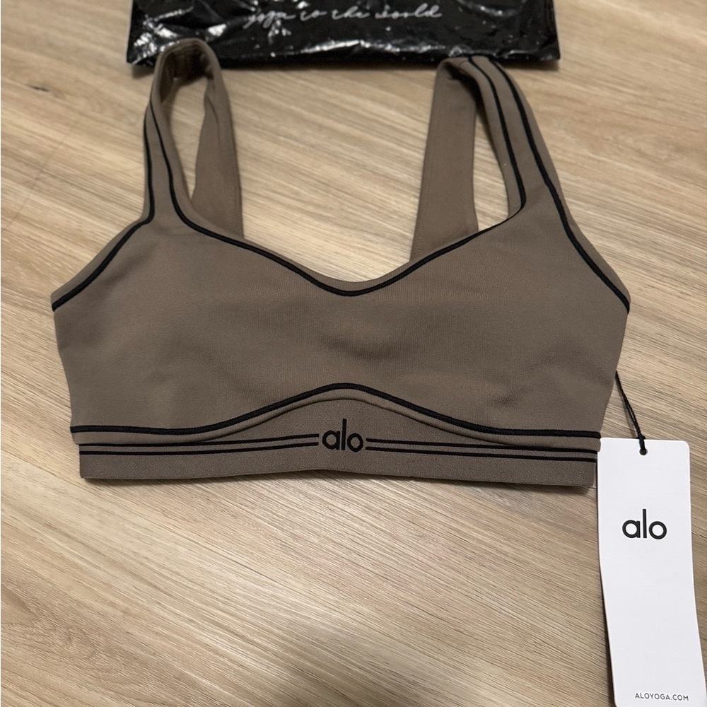 ALO Airbrush Heart Throb Bra XS in Olive Tree/Black Sold-out BNWT Authentic ALO